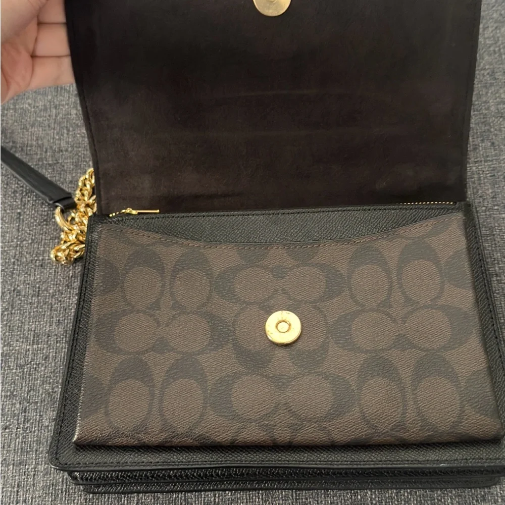 Coach Klare Crossbody with Gold Chain - Picture 3 of 6